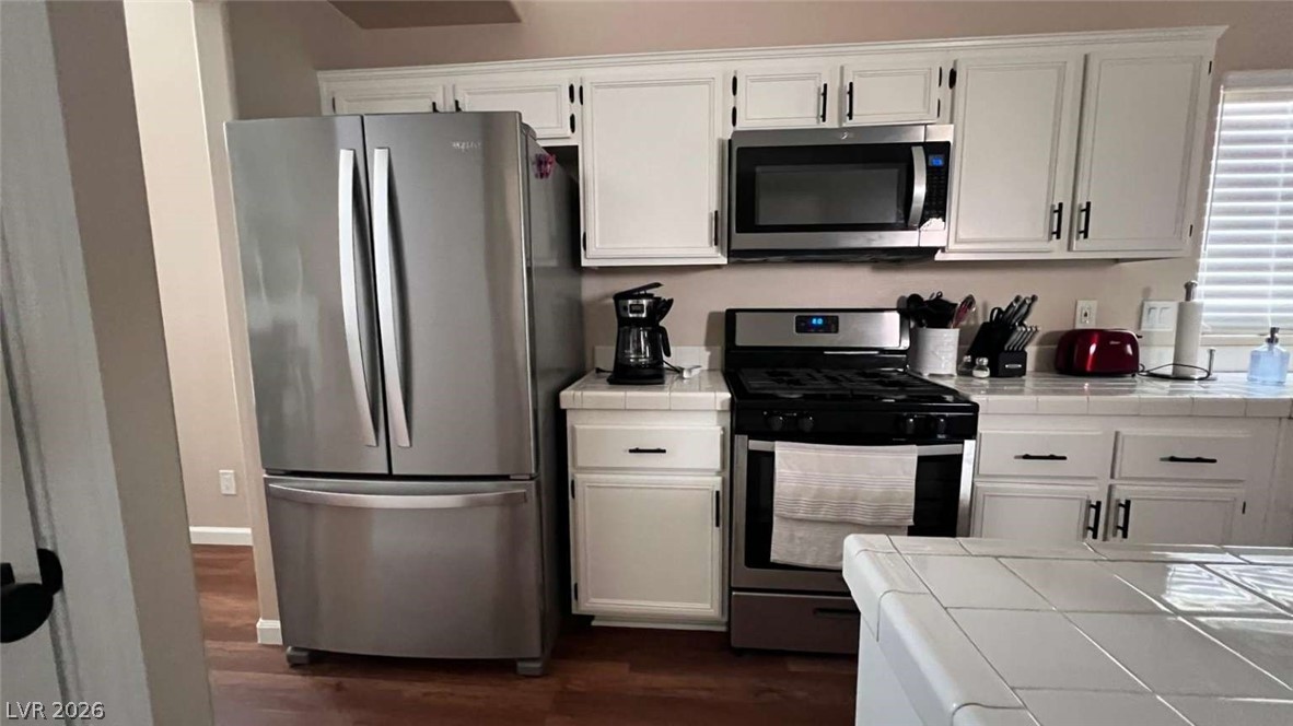 2111 Akamine Avenue North Las Vegas NV 89031