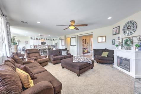 1593 Valley Home Court Logandale NV 89021