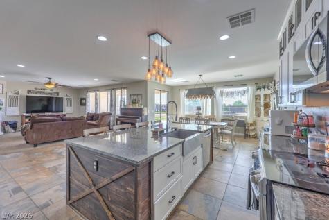1593 Valley Home Court Logandale NV 89021