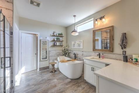 1593 Valley Home Court Logandale NV 89021