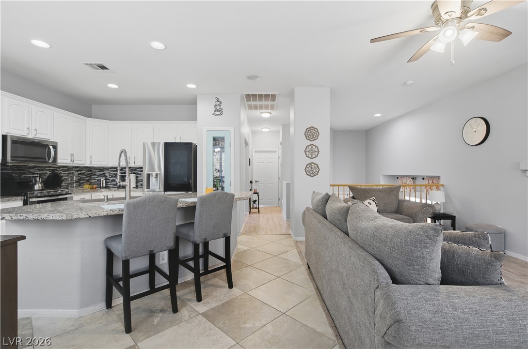 8440 Cheerful Brook Avenue Las Vegas NV 89143