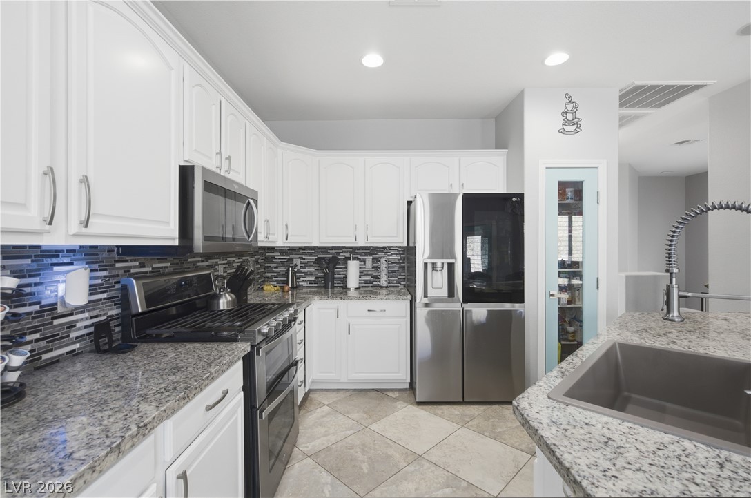 8440 Cheerful Brook Avenue Las Vegas NV 89143