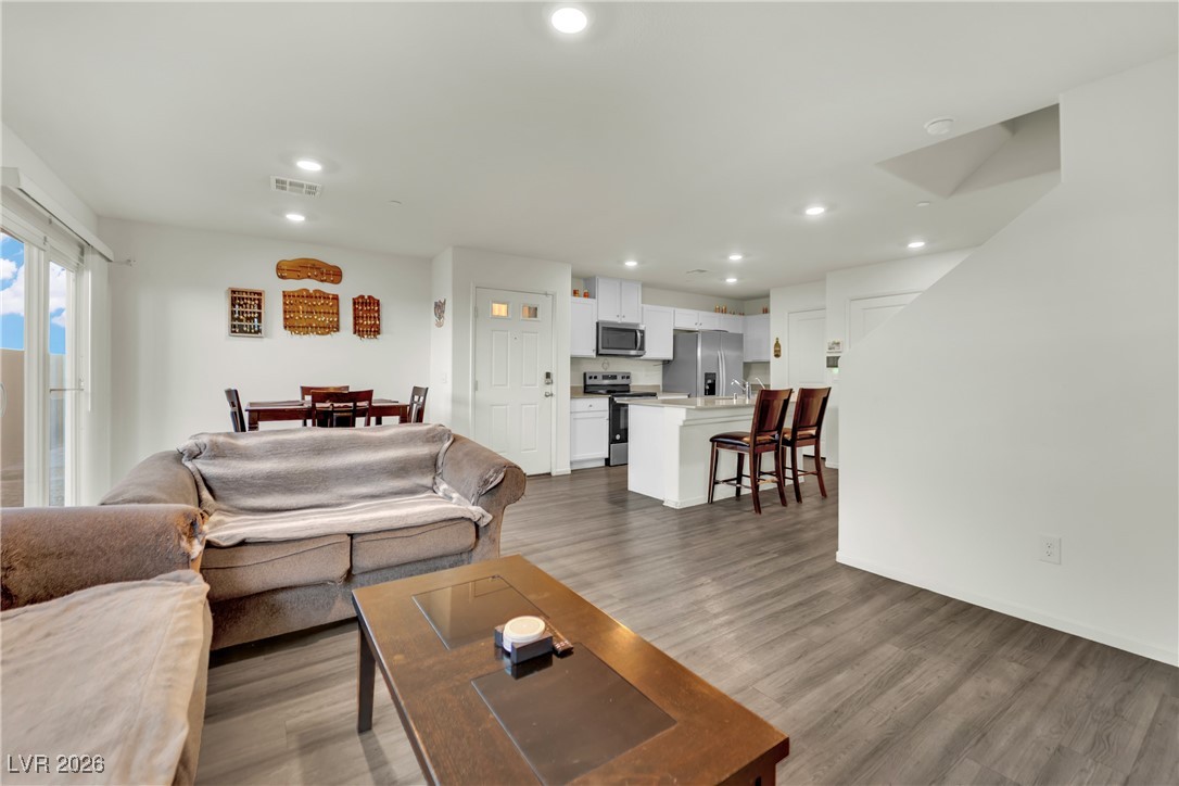 6958 Stafford Hill Street Las Vegas NV 89166