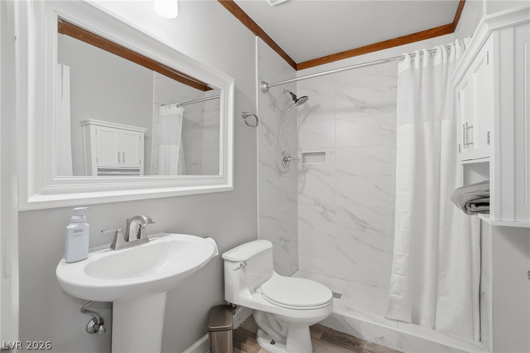 2395 Los Feliz Street Las Vegas NV 89156