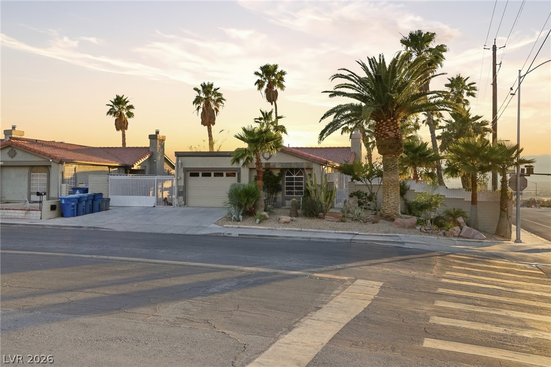 2395 Los Feliz Street Las Vegas NV 89156