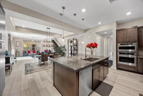 4262 Swift Street Las Vegas NV 89135