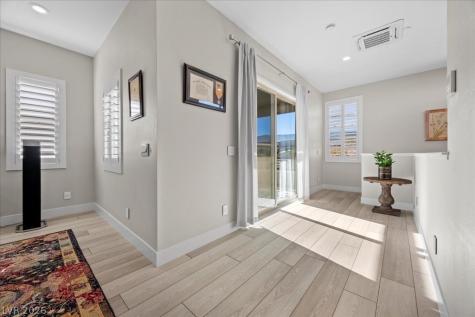 4262 Swift Street Las Vegas NV 89135