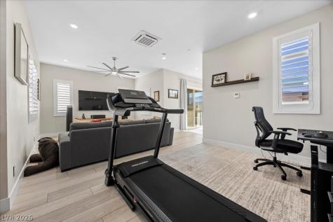4262 Swift Street Las Vegas NV 89135