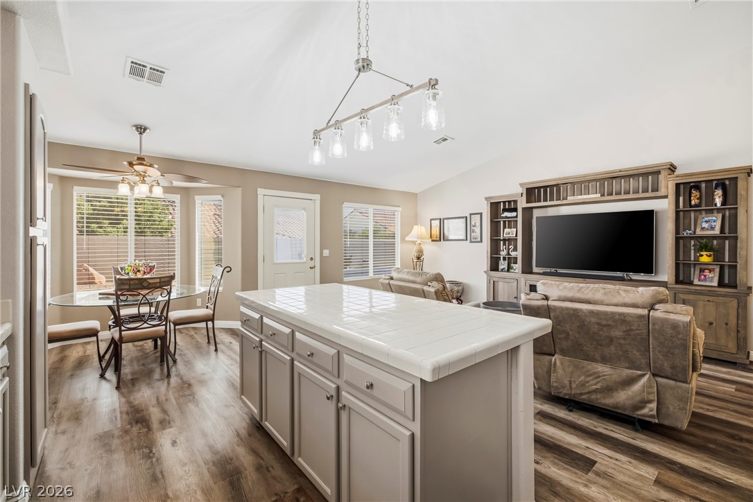 8021 Canyon Wren Avenue Las Vegas NV 89149