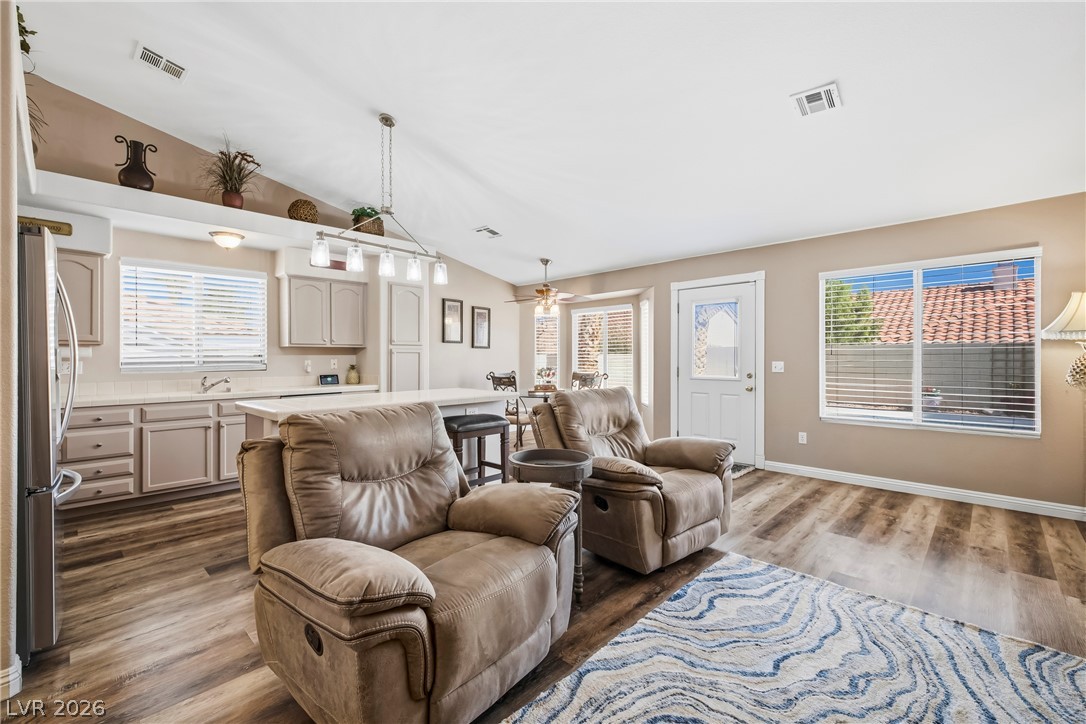 8021 Canyon Wren Avenue Las Vegas NV 89149