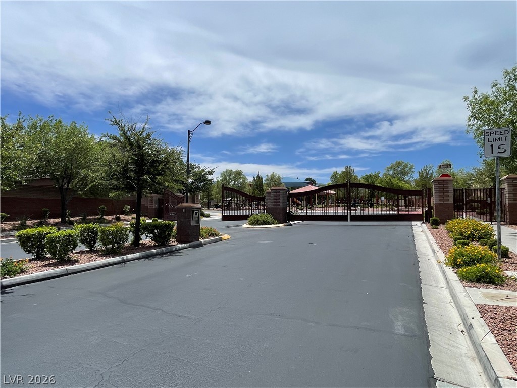 10534 Hartford Hills Avenue Las Vegas NV 89166