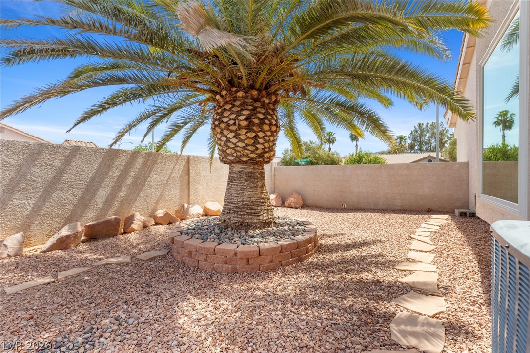 1944 Falcons Lair Lane Henderson NV 89012