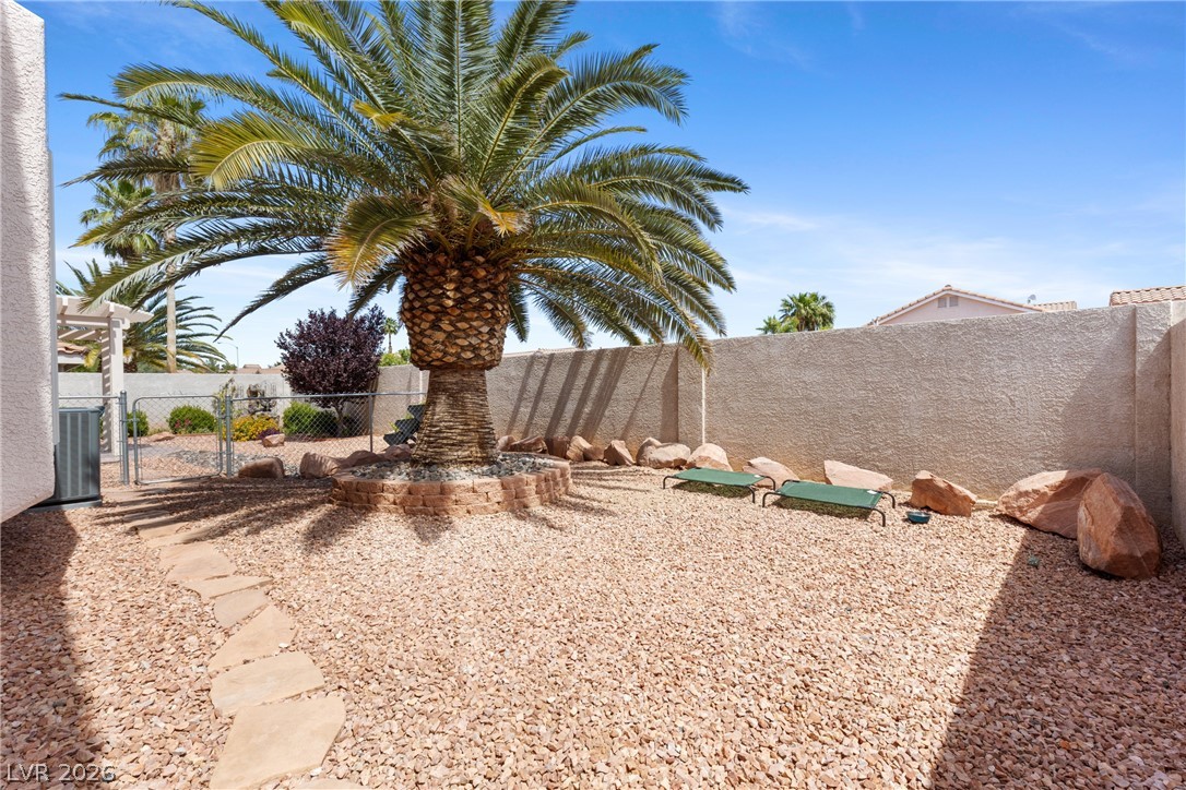 1944 Falcons Lair Lane Henderson NV 89012