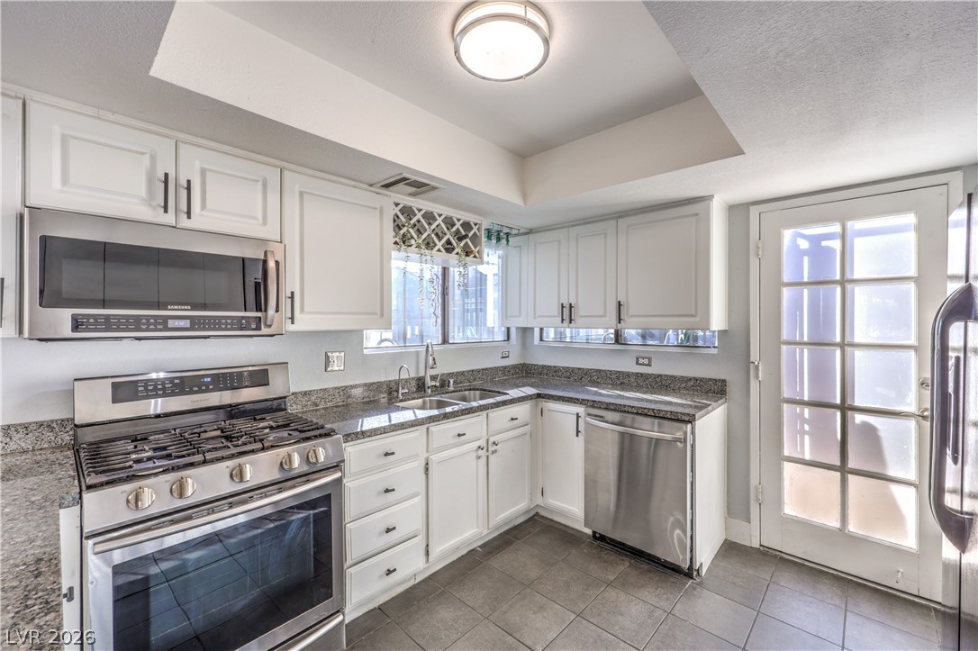7753 Cherry River Drive Las Vegas NV 89145