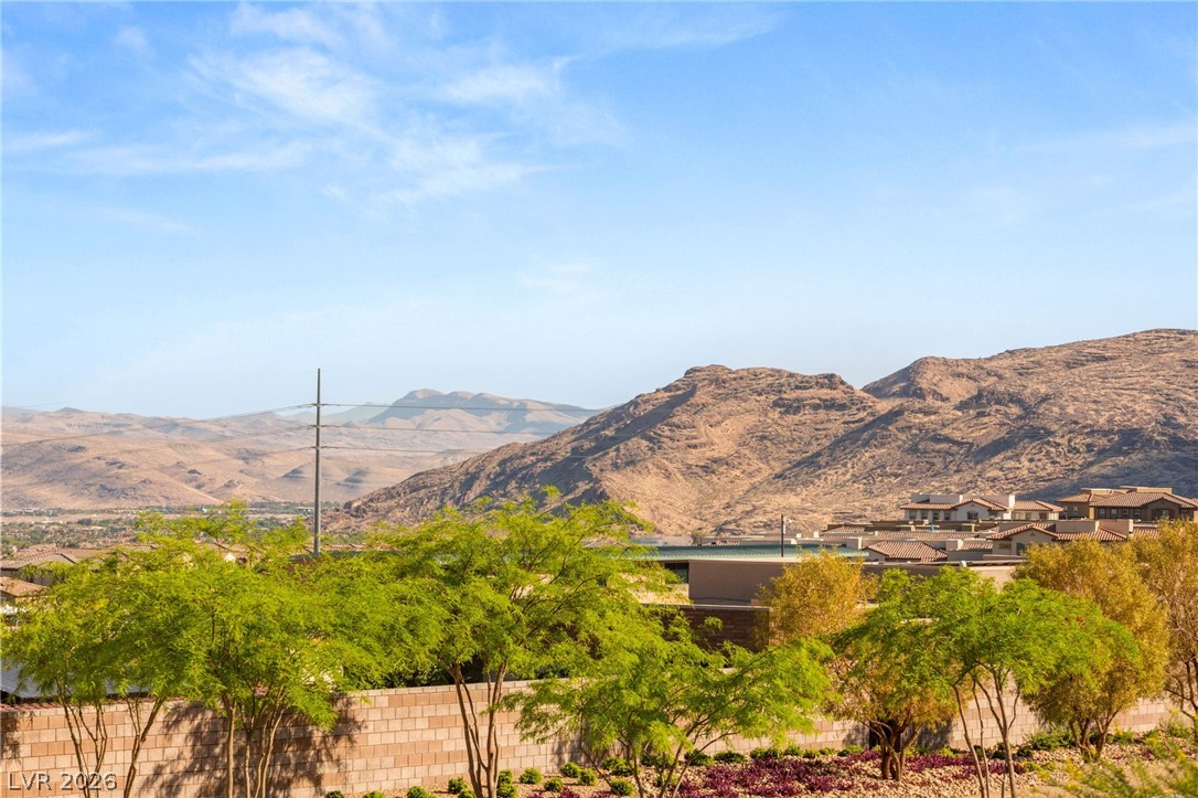 484 Windstone Crest Avenue Las Vegas NV 89138