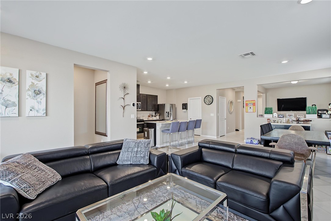 8958 Raven Patch Street Las Vegas NV 89113