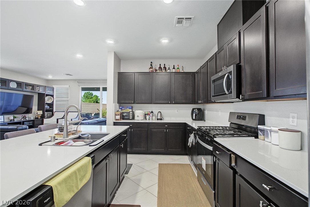 8958 Raven Patch Street Las Vegas NV 89113