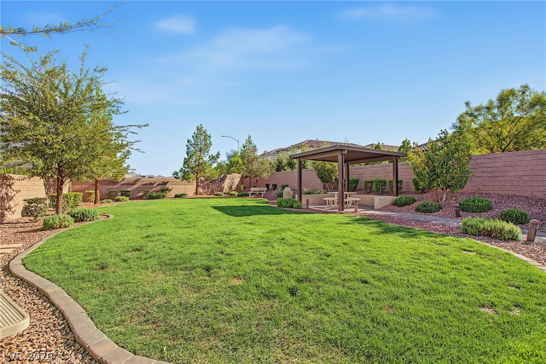 8958 Raven Patch Street Las Vegas NV 89113