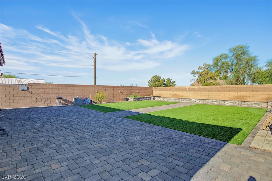 8958 Raven Patch Street Las Vegas NV 89113