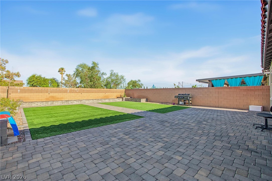 8958 Raven Patch Street Las Vegas NV 89113