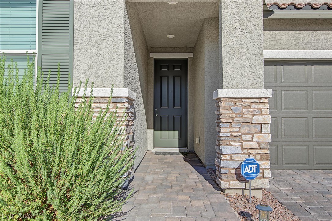 8958 Raven Patch Street Las Vegas NV 89113