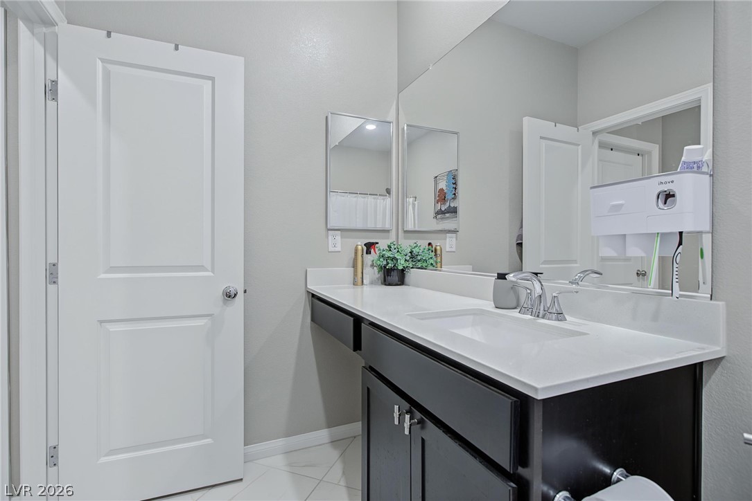 8958 Raven Patch Street Las Vegas NV 89113