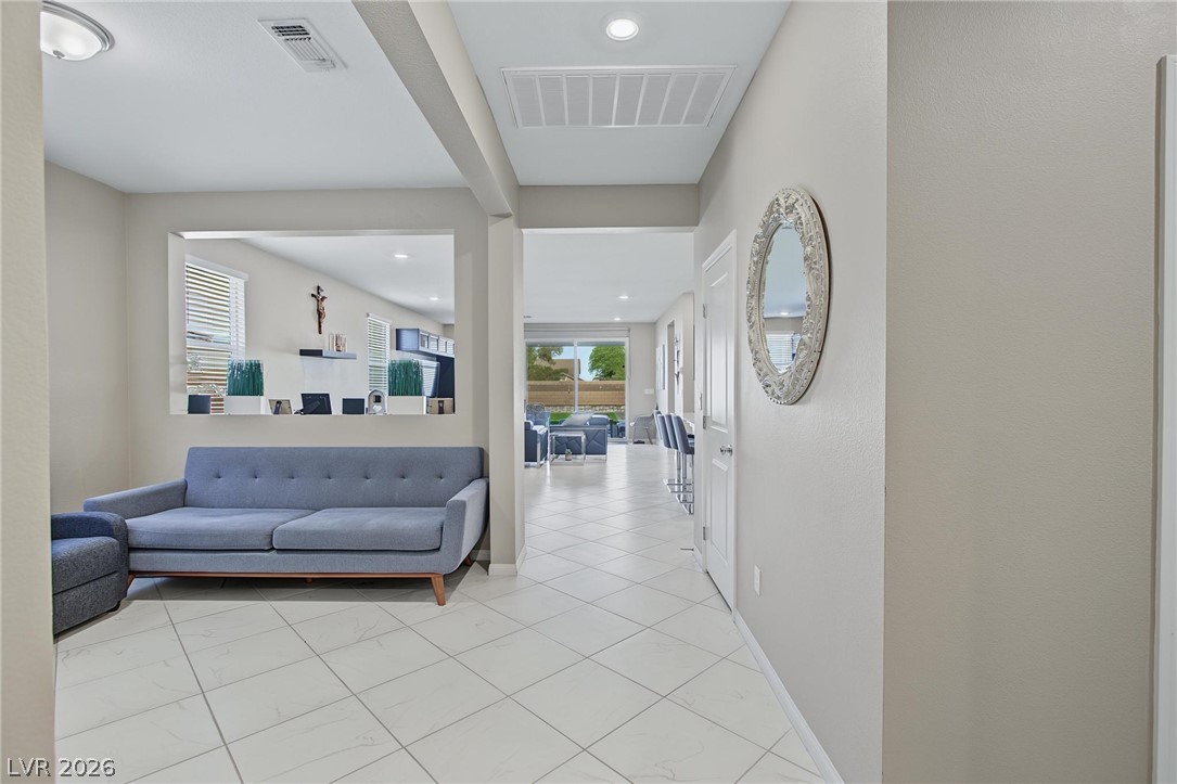 8958 Raven Patch Street Las Vegas NV 89113