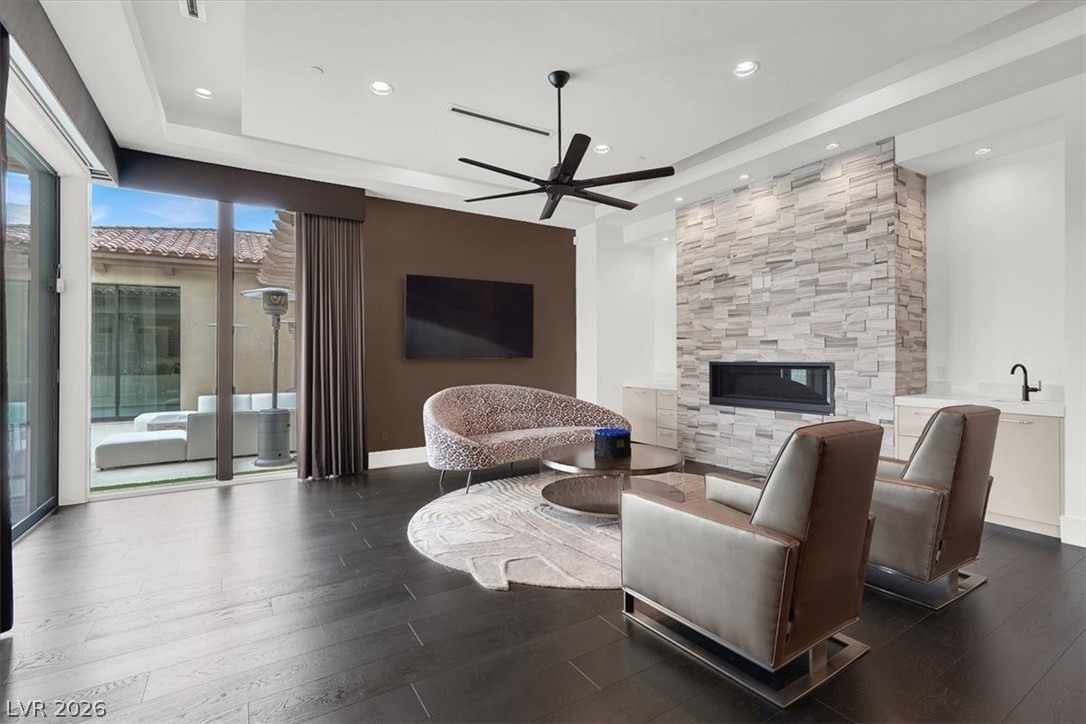 20 Pebble Hills Court Las Vegas NV 89141