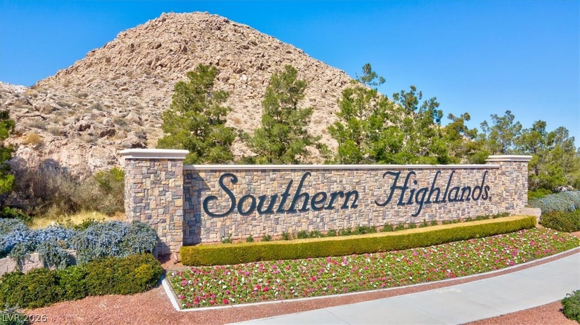 20 Pebble Hills Court Las Vegas NV 89141