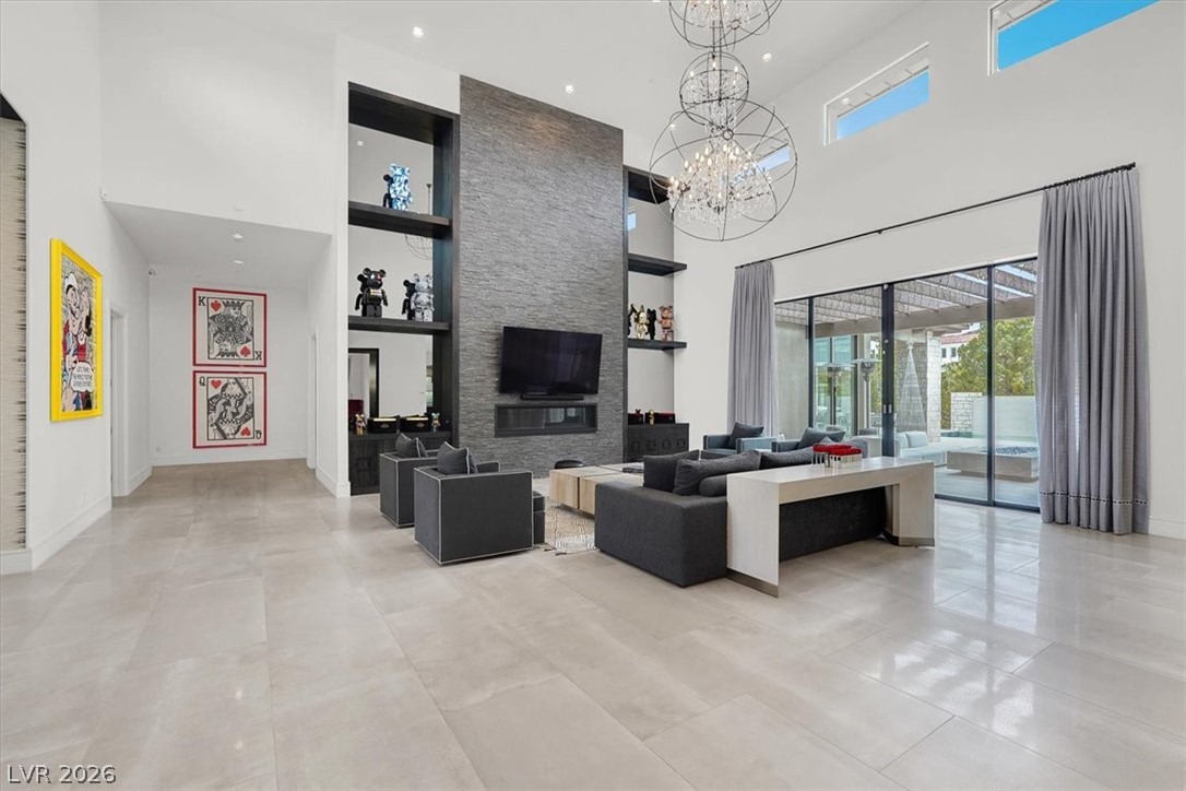 20 Pebble Hills Court Las Vegas NV 89141