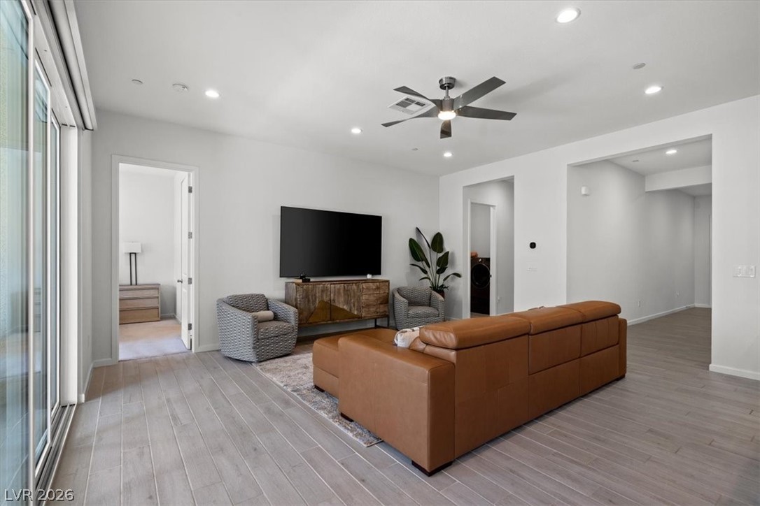 9987 Yetti Stroll Avenue Las Vegas NV 89166