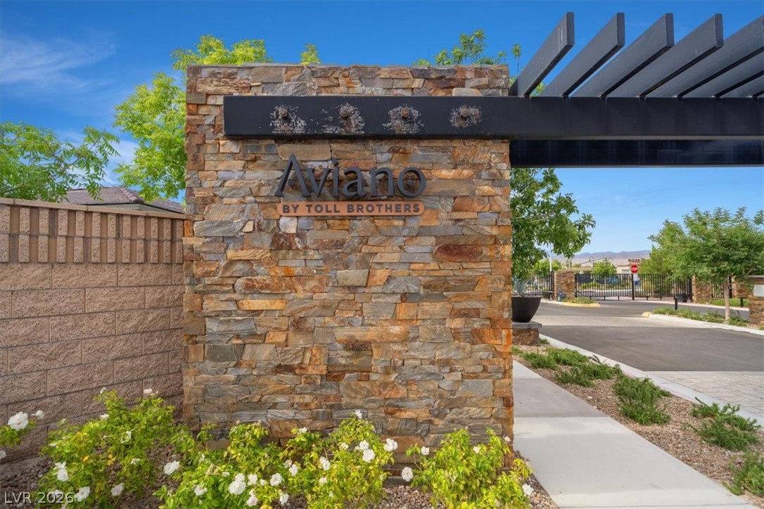 9987 Yetti Stroll Avenue Las Vegas NV 89166