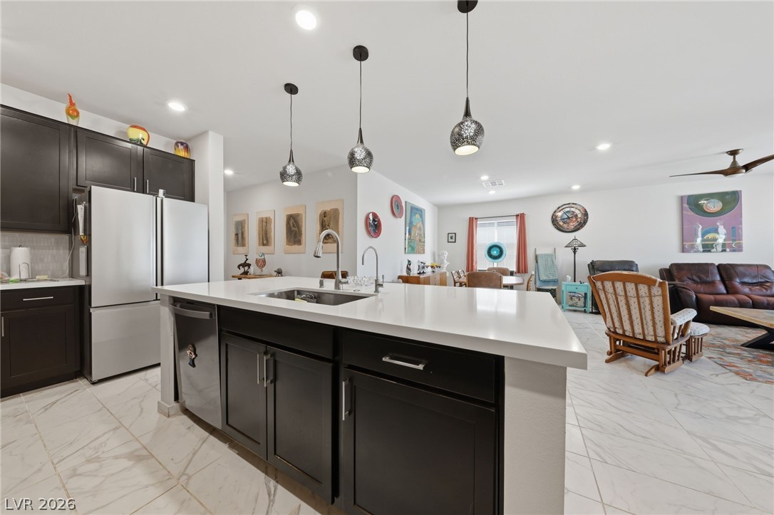 6719 Traveling Palmer Street North Las Vegas NV 89086