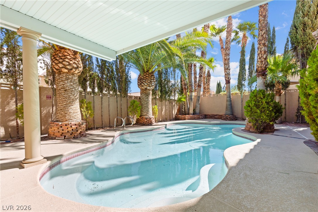 2000 Summit Pointe Drive Las Vegas NV 89117