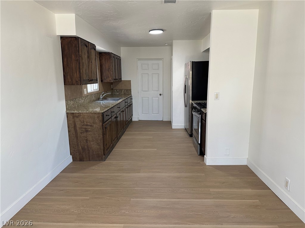 2876 Escuela Street Las Vegas NV 89121