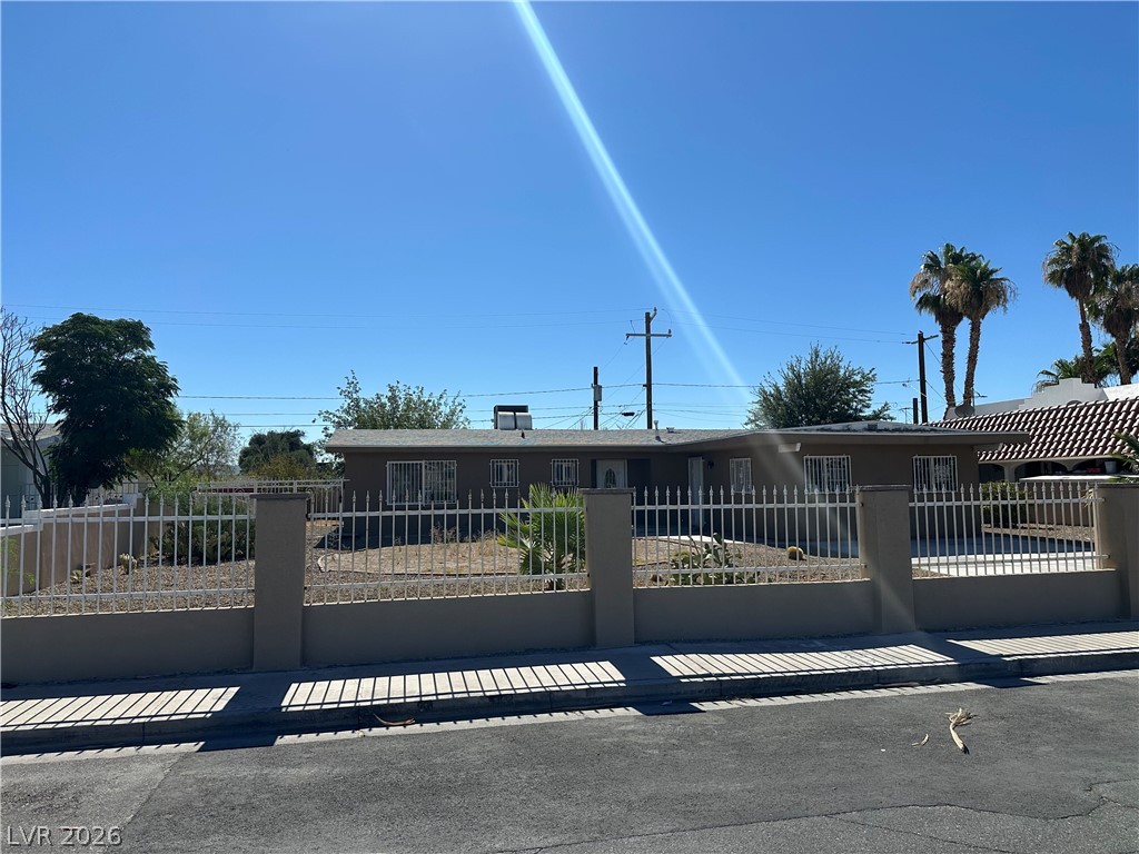 2876 Escuela Street Las Vegas NV 89121