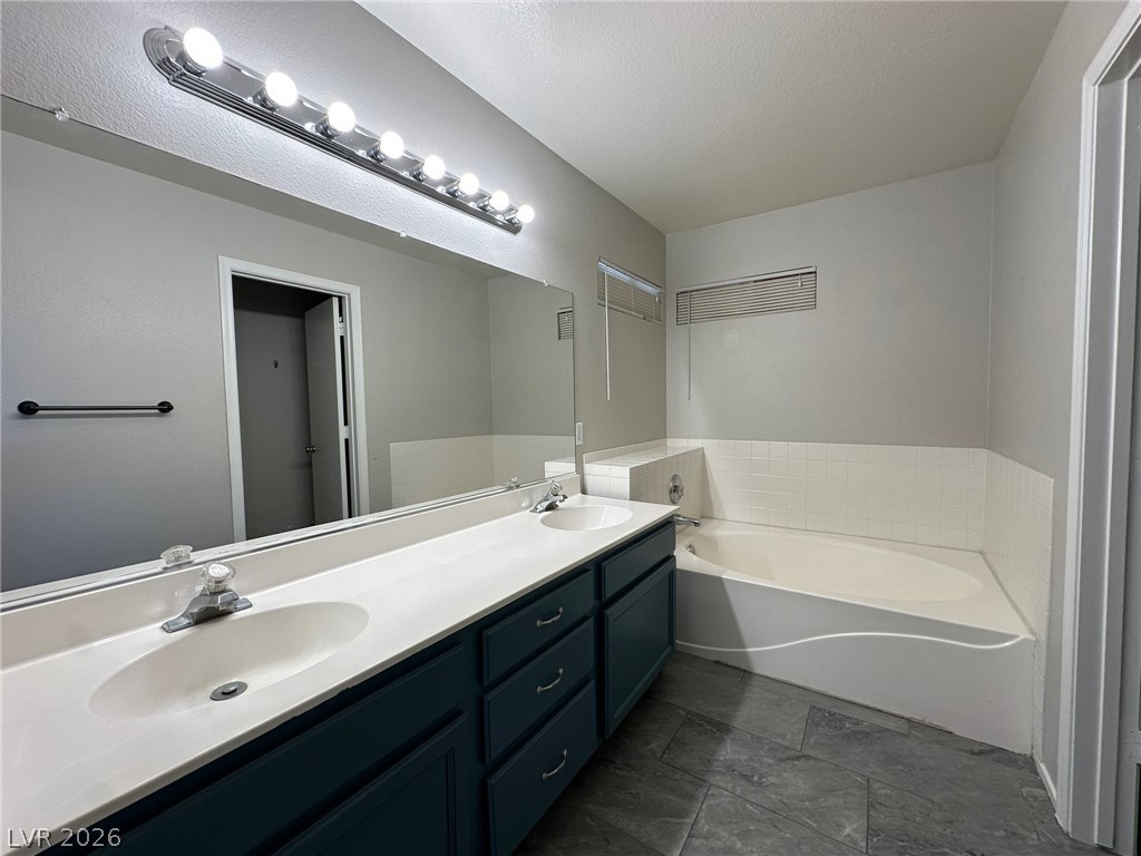 146 Camino Capri Henderson NV 89012