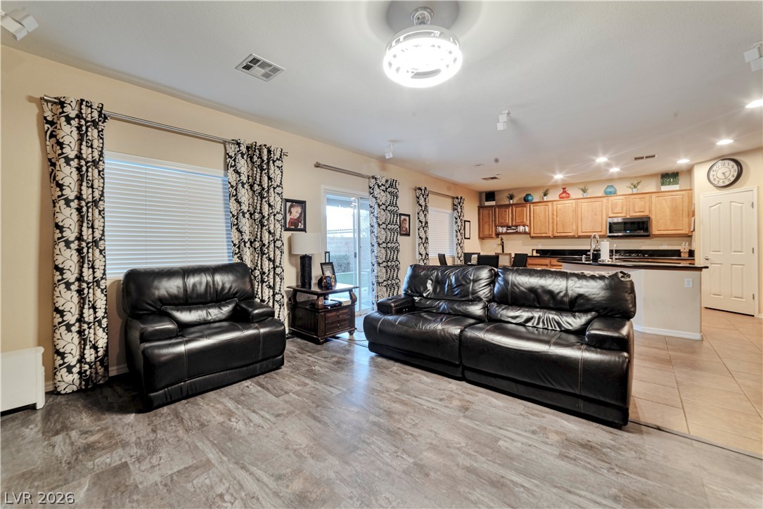 5915 Karnes Ranch Avenue Las Vegas NV 89131