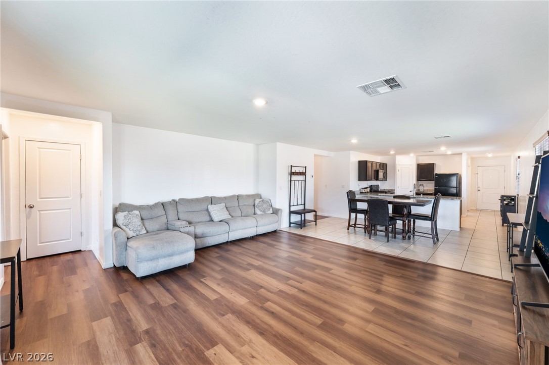 1886 Neoga Street Las Vegas NV 89115