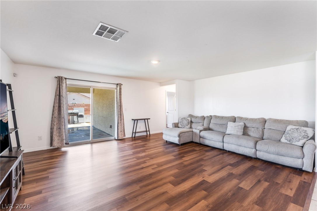 1886 Neoga Street Las Vegas NV 89115