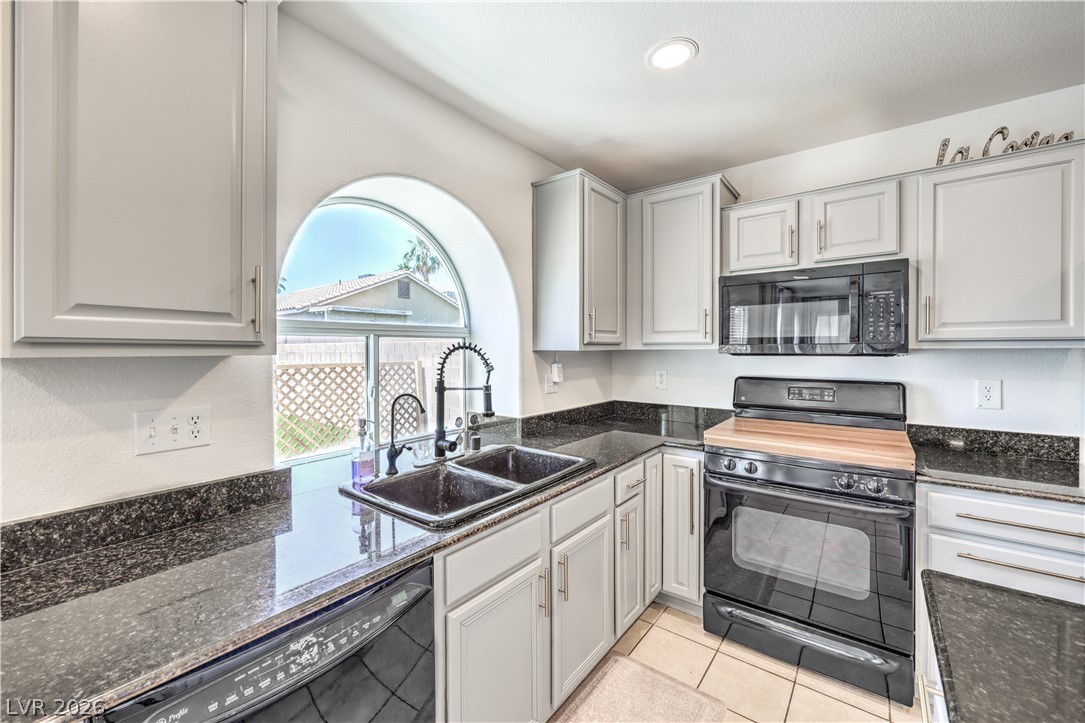5529 Meridian Rain Street North Las Vegas NV 89031