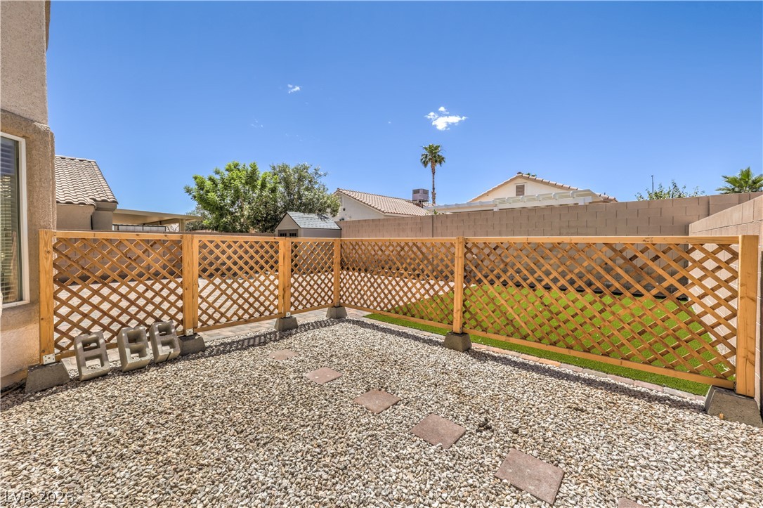 5529 Meridian Rain Street North Las Vegas NV 89031
