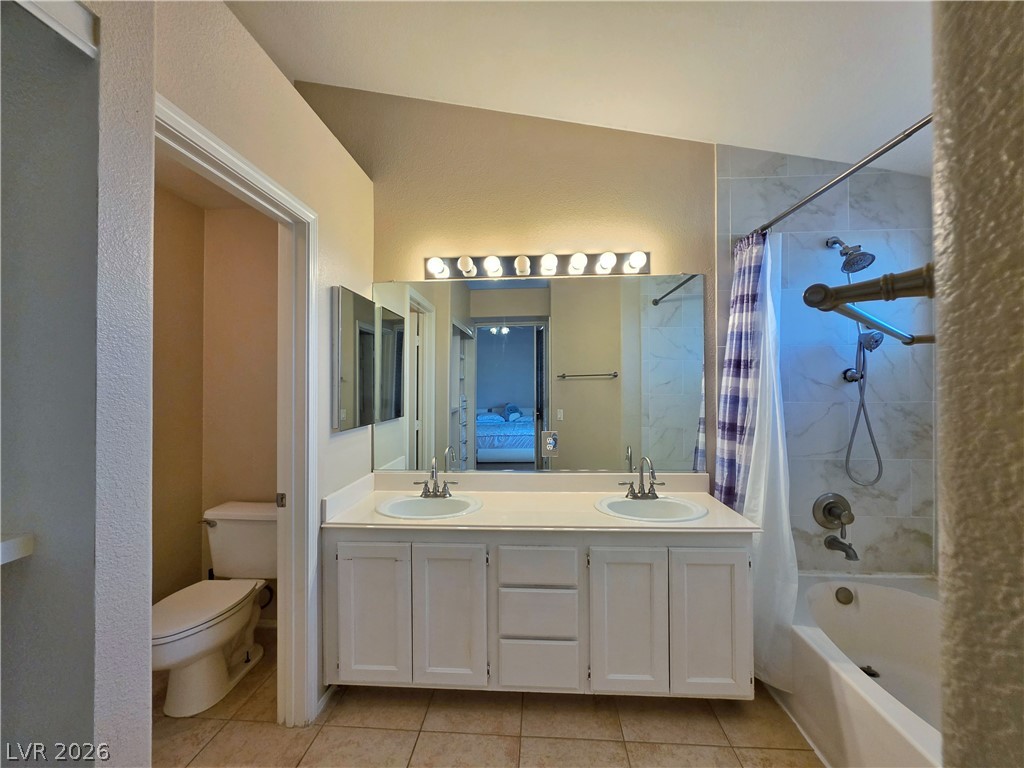 7 Via De Luccia Henderson NV 89074