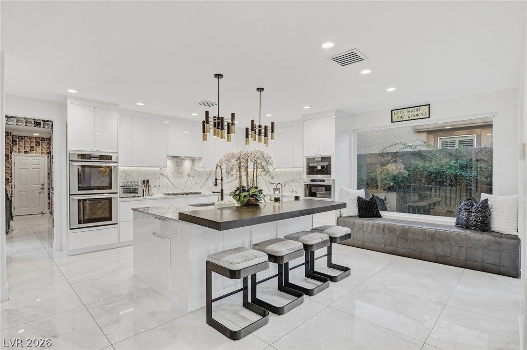 10736 Penhurst Way Las Vegas NV 89135