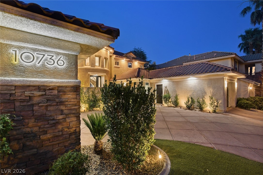 10736 Penhurst Way Las Vegas NV 89135