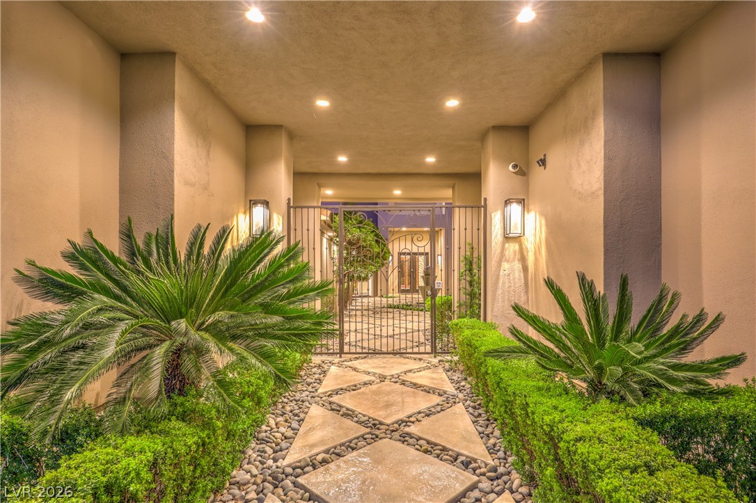 9704 Highridge Drive Las Vegas NV 89134