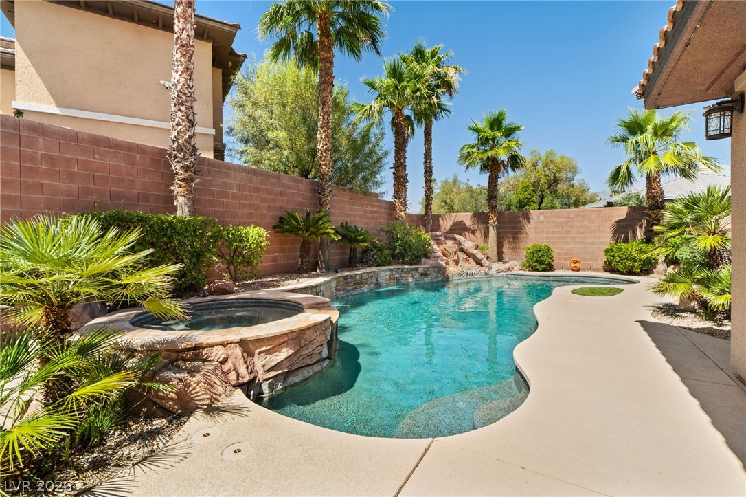 11517 Bohemian Forest Avenue Las Vegas NV 89138