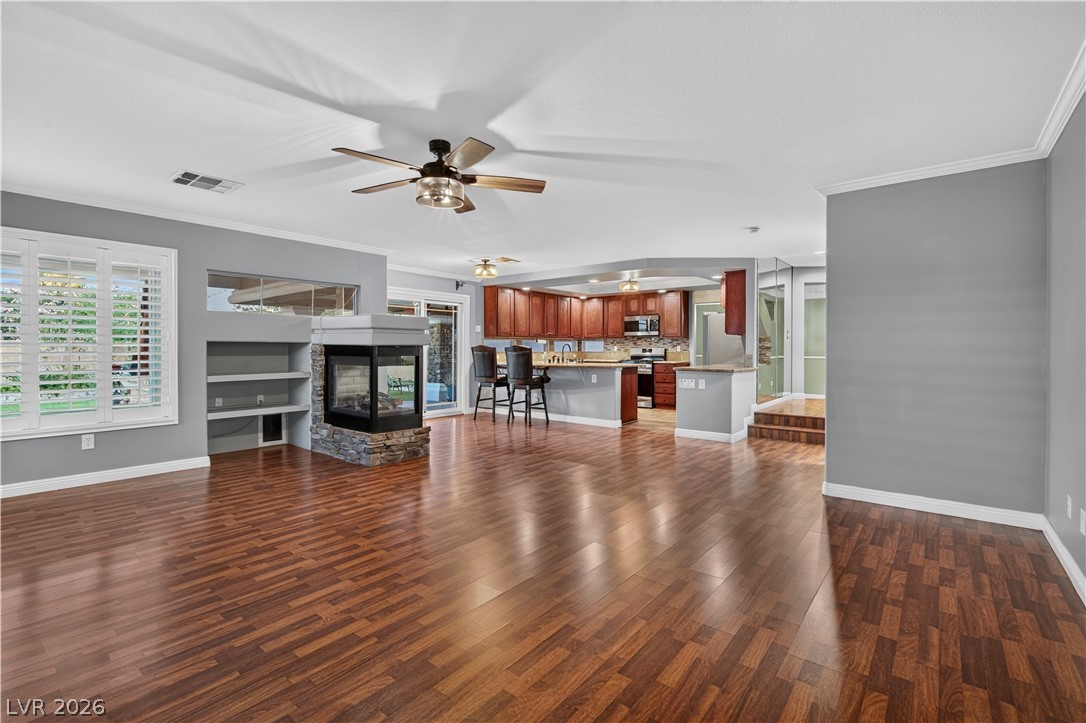 8201 Fawn Meadow Avenue Las Vegas NV 89149