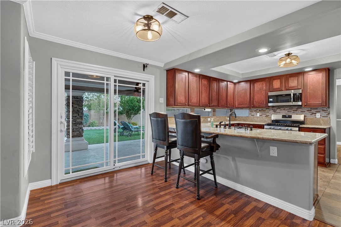 8201 Fawn Meadow Avenue Las Vegas NV 89149