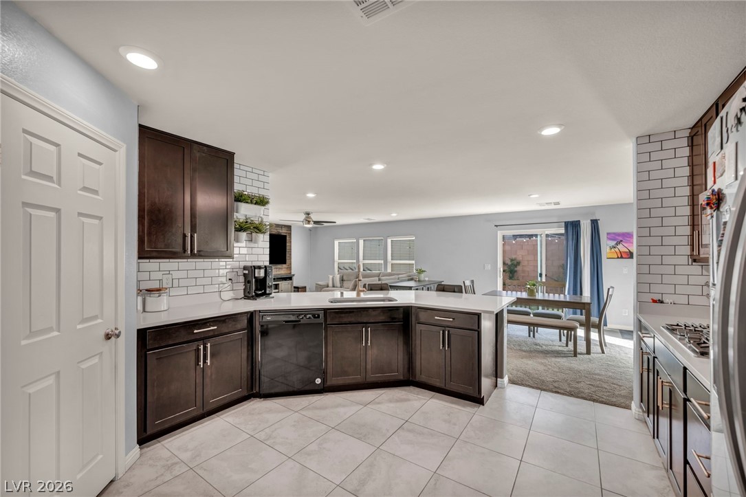 10283 Massachusetts Las Vegas NV 89141